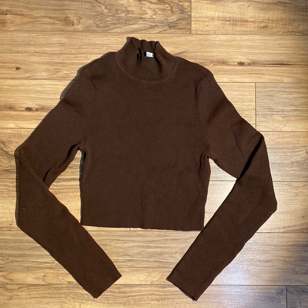 H&M brown mockneck sweater